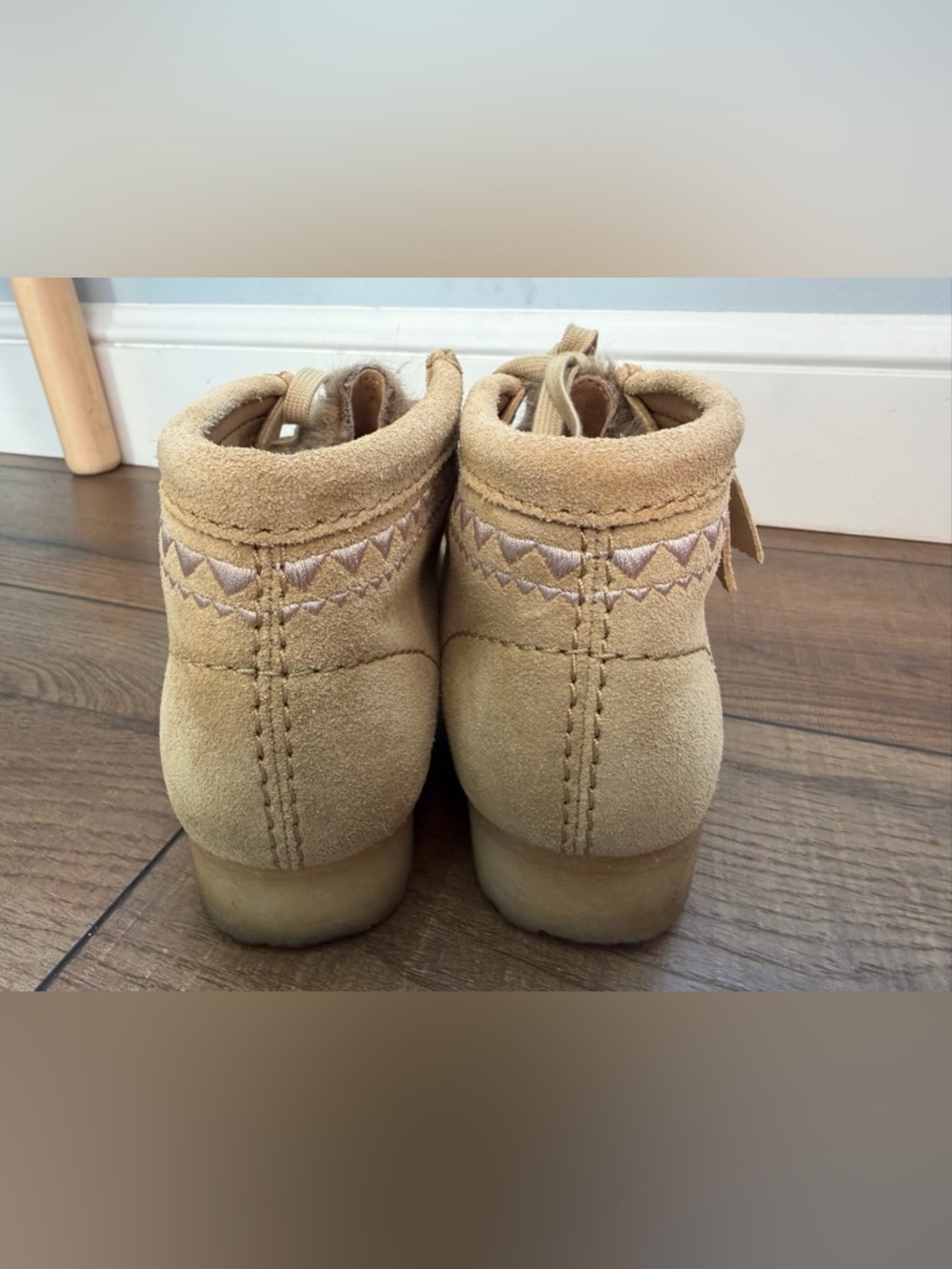 Clarks Originals Tan Brown Wallabee Faux Fur Suede Ankle Boots Women’s Size 7.5 - Picture 5 of 10